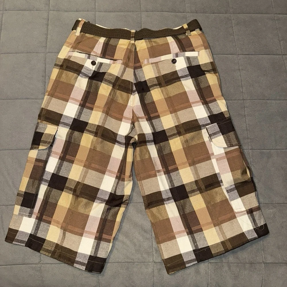 Beyond The Limit Y2K Plaid Cargo Shorts Brown Beige Mens 32 - 2000s Long Shorts
